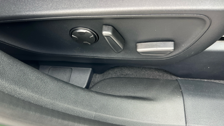 Ford Kuga 2.5 PHEV ST-Line 5dr CVT Estate